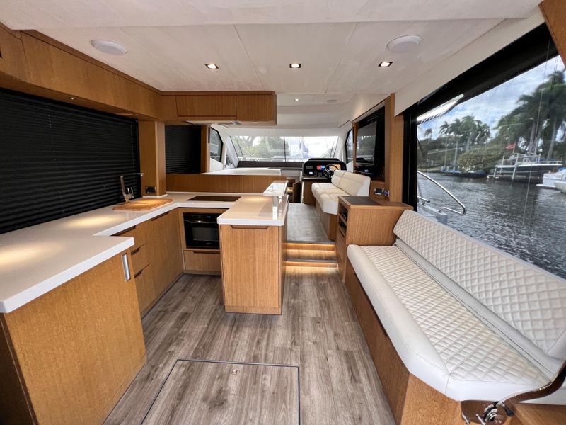 2019 Galeon 500 Fly