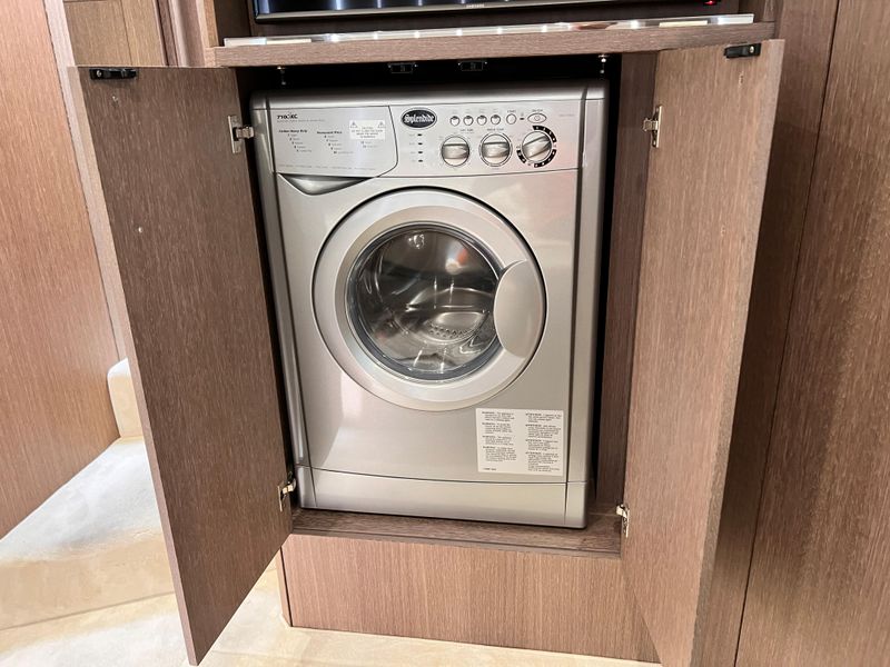 2019 Galeon 500 Fly