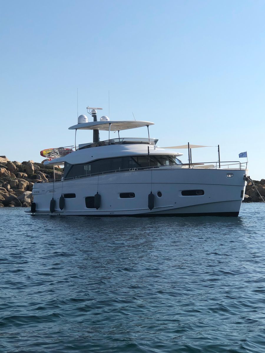 2019 Azimut 66 
