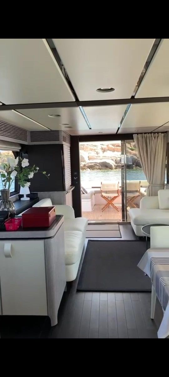 2019 Azimut 66 