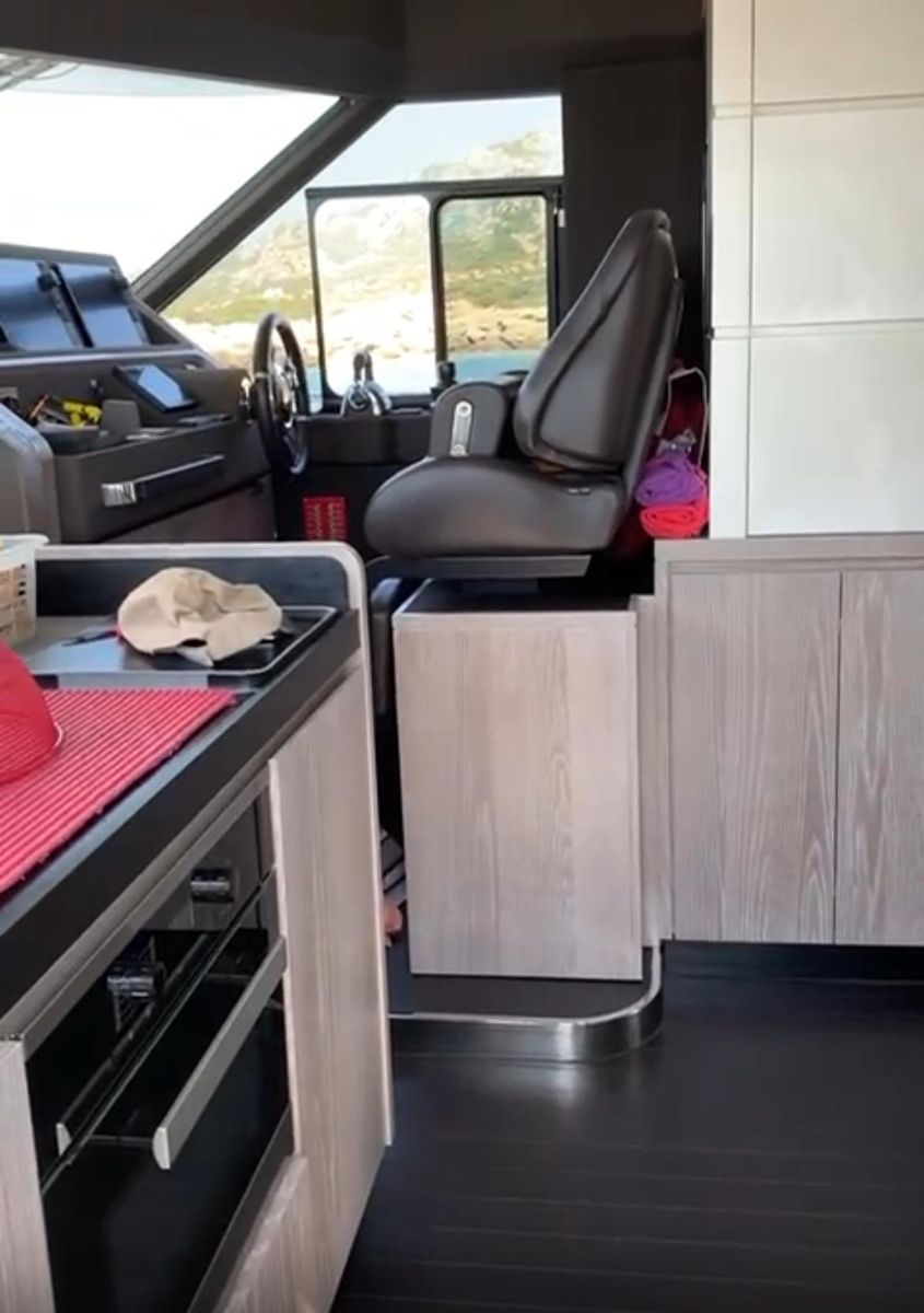 2019 Azimut 66 