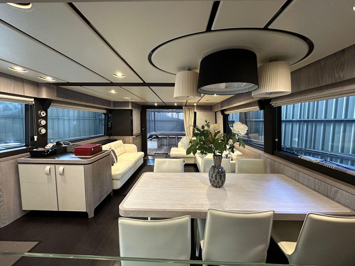 2019 Azimut 66 