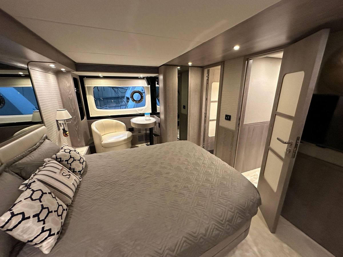 2019 Azimut 66 