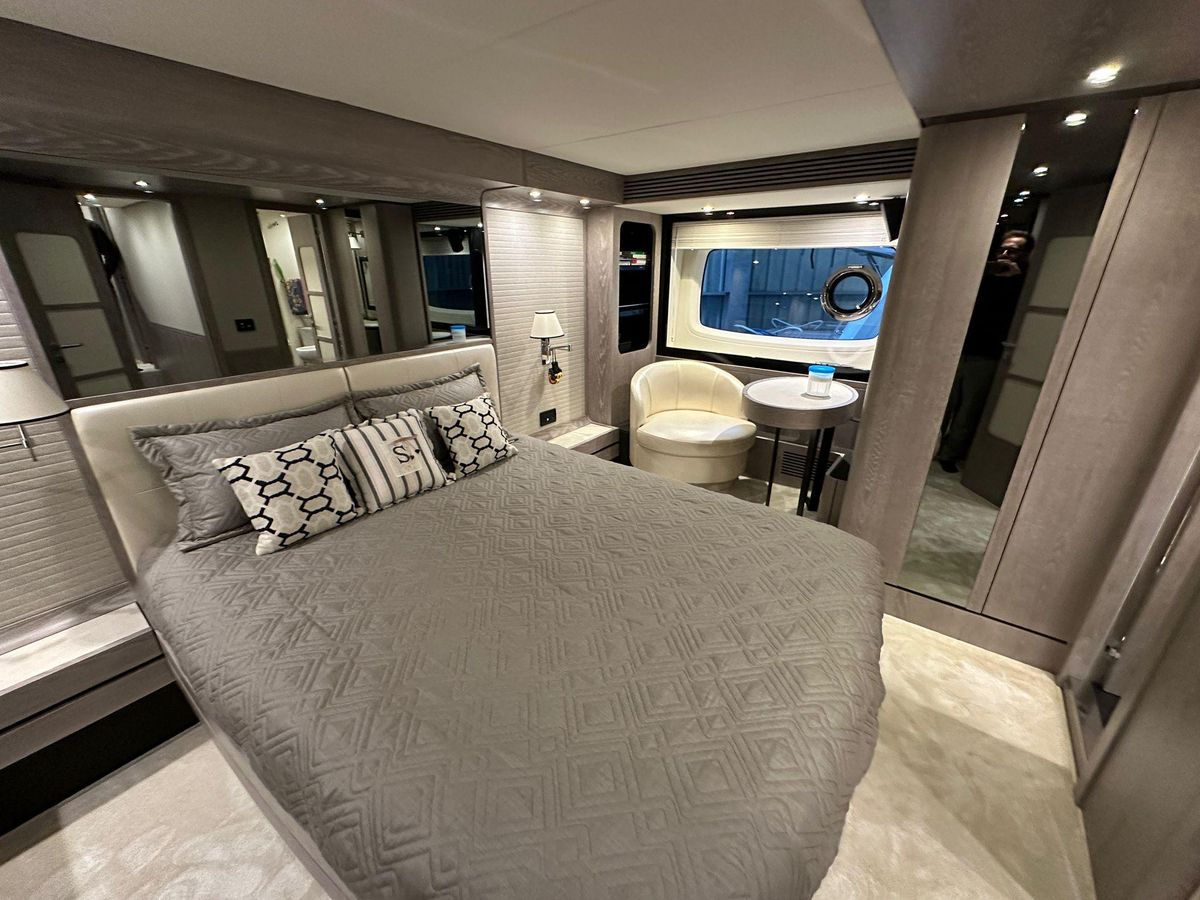2019 Azimut 66 