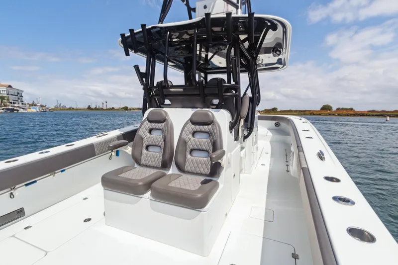 Bangarang Yacht Photos Pics 2022 Freeman 34VH boat interior with dual seats on open water.