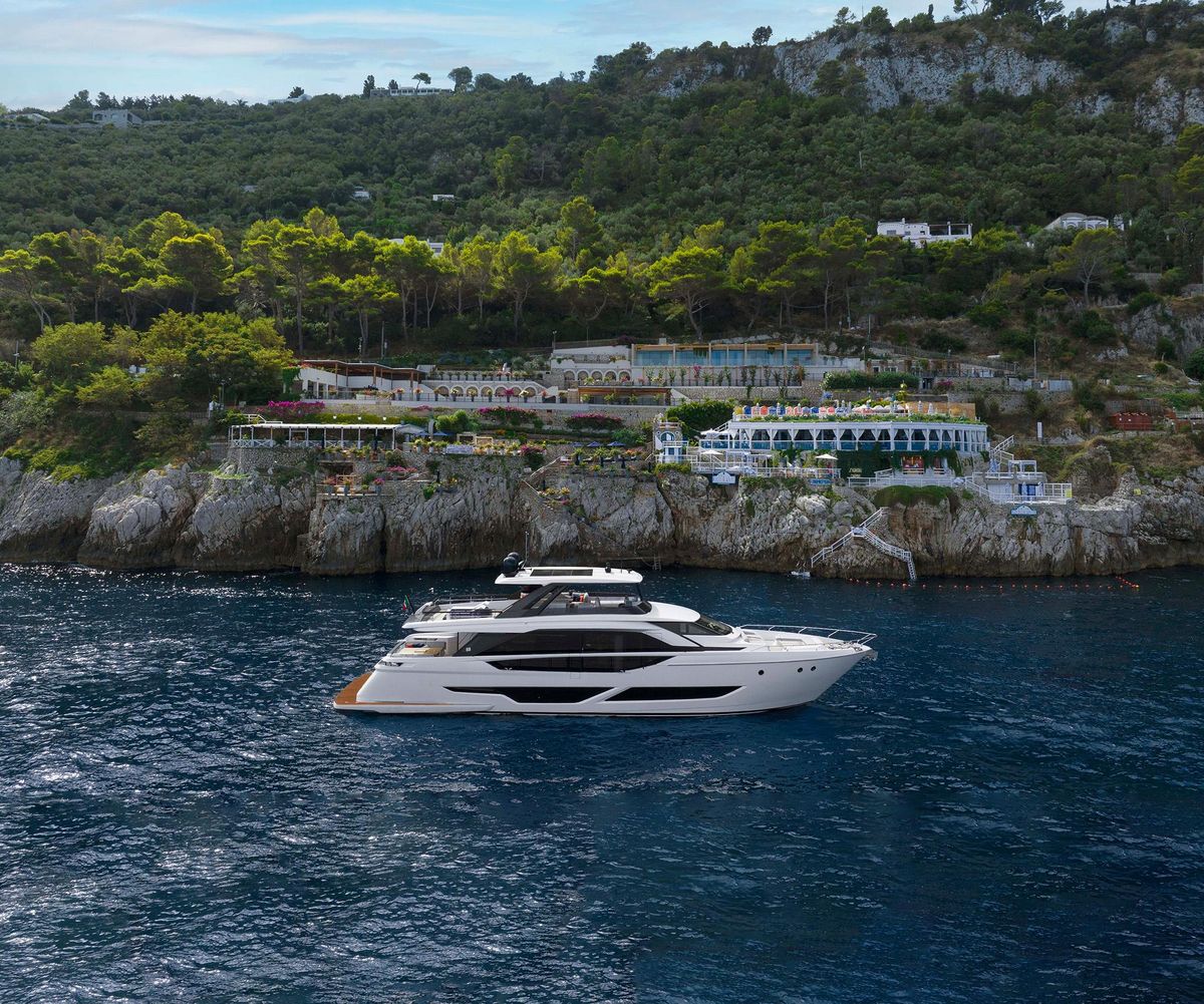 2024 Ferretti Yachts 88 