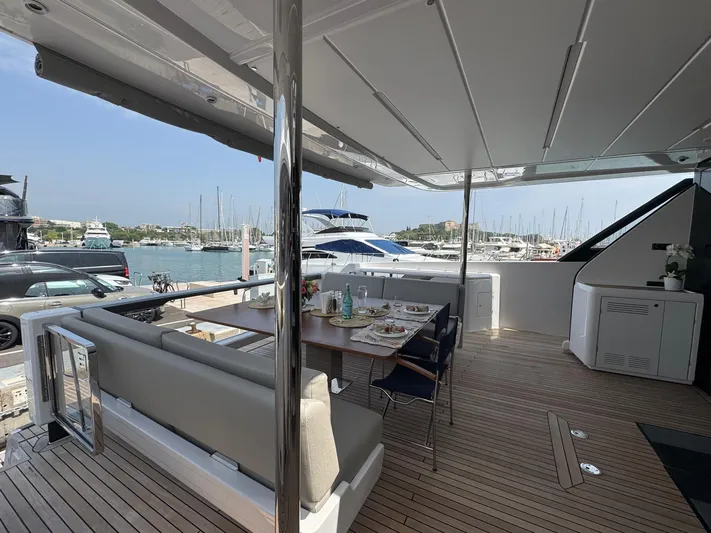  Yacht Photos Pics Ferretti Yachts 860 2024 used yacht for sale