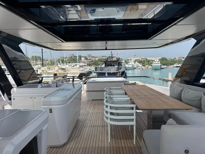  Yacht Photos Pics Ferretti Yachts 860 2024 used yacht for sale