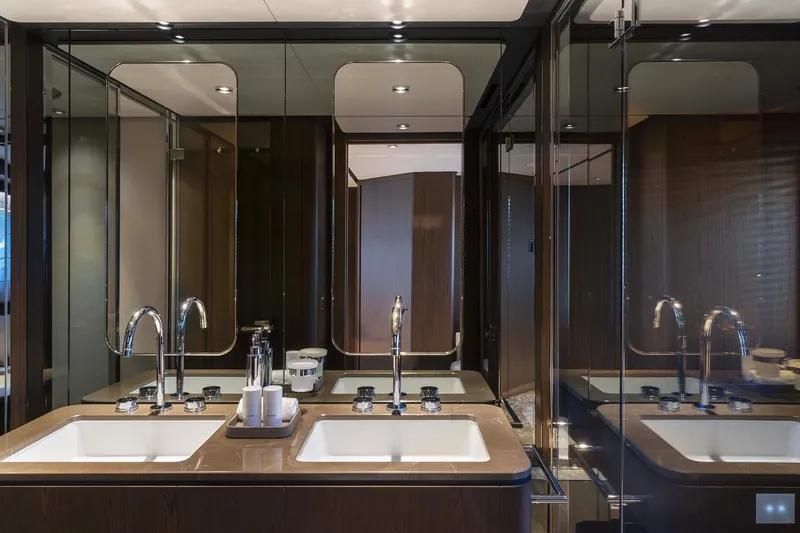 2024 Ferretti Yachts 88 