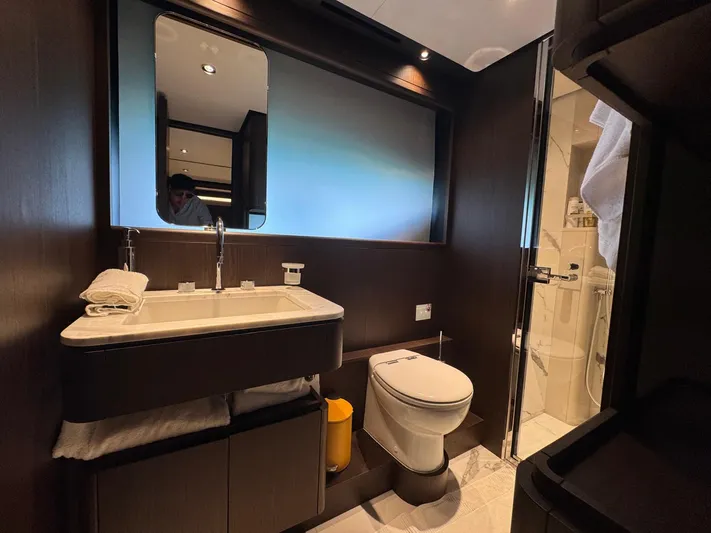  Yacht Photos Pics Ferretti Yachts 860 2024 used yacht for sale