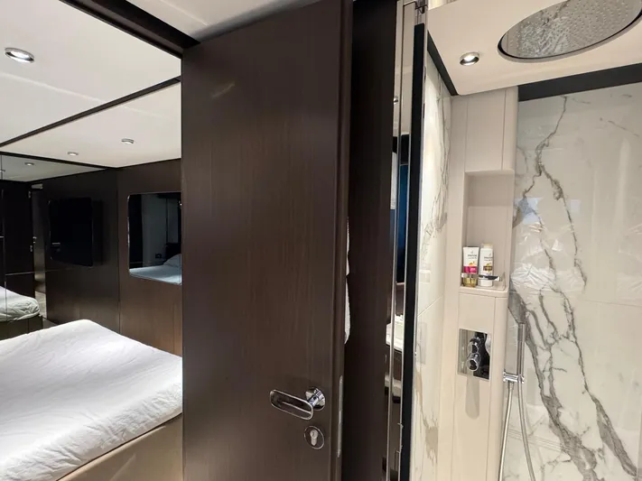  Yacht Photos Pics Ferretti Yachts 860 2024 used yacht for sale