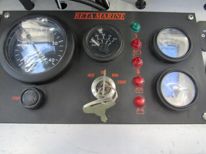 Silverado Yacht Photos Pics 