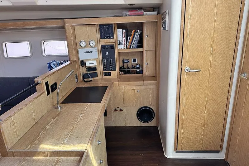  Yacht Photos Pics Hanse 575 2013