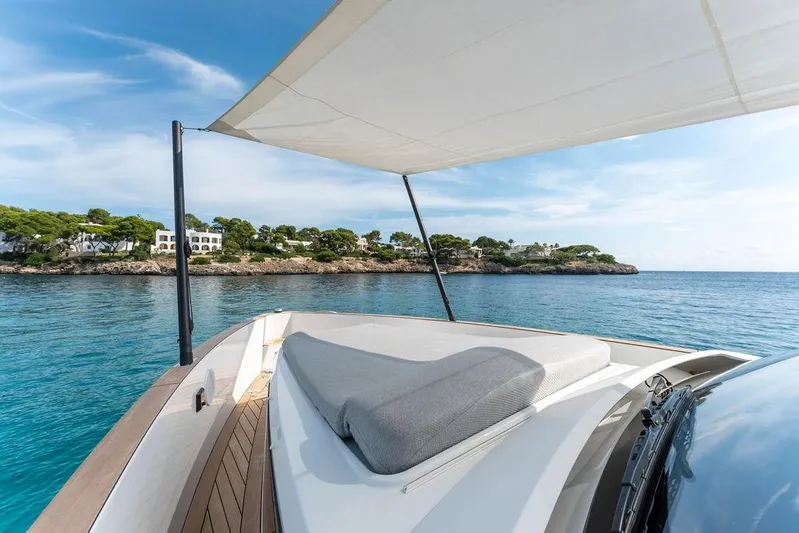  Yacht Photos Pics Photo-18