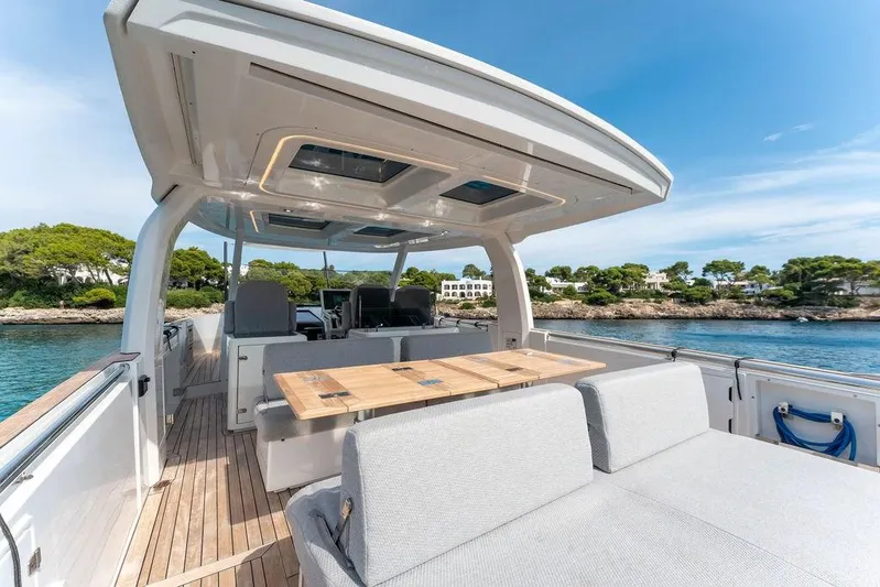  Yacht Photos Pics Photo-21