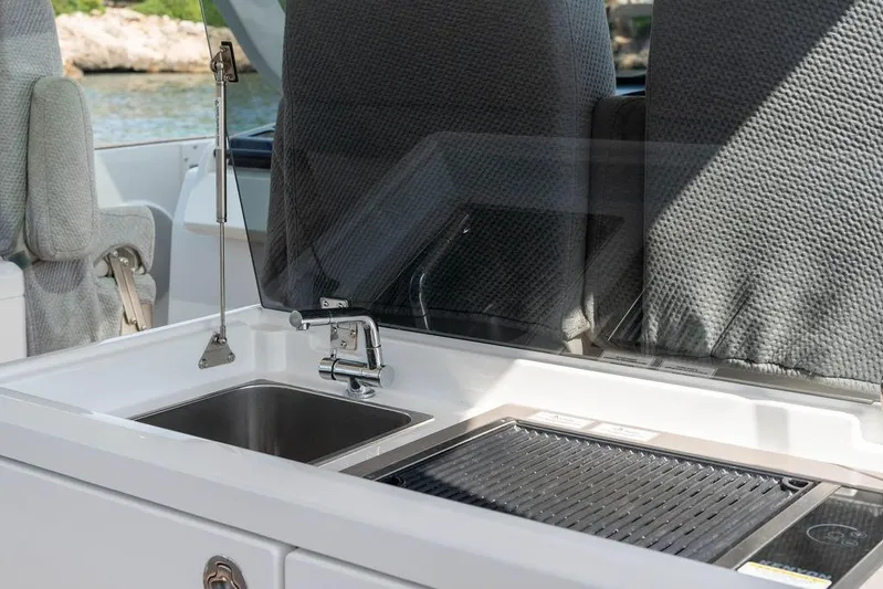  Yacht Photos Pics Photo-27