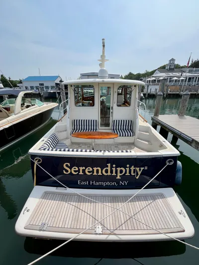 Serendipity II Yacht Photos Pics 2010 Sabre 40 Sedan boat named "Serendipity II" docked in East Hampton, NY.