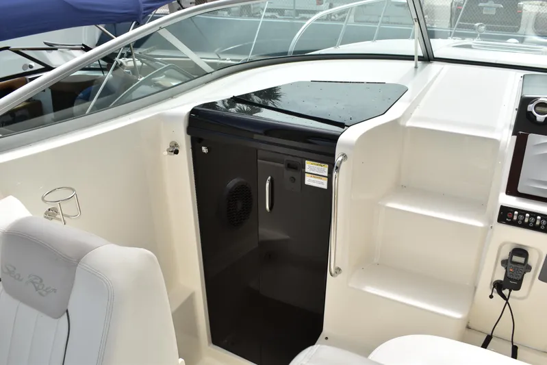 Windy Gale IV Yacht Photos Pics 2011 Sea Ray 310 Sundancer cockpit with seating and control panel.