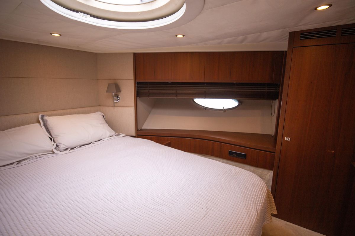 2011 Princess 62