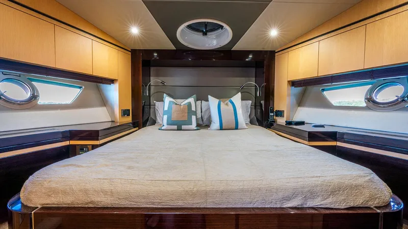 Cloud Catcher Yacht Photos Pics Luxurious bedroom interior of 2014 Sunseeker Manhattan 55 yacht with modern design.
