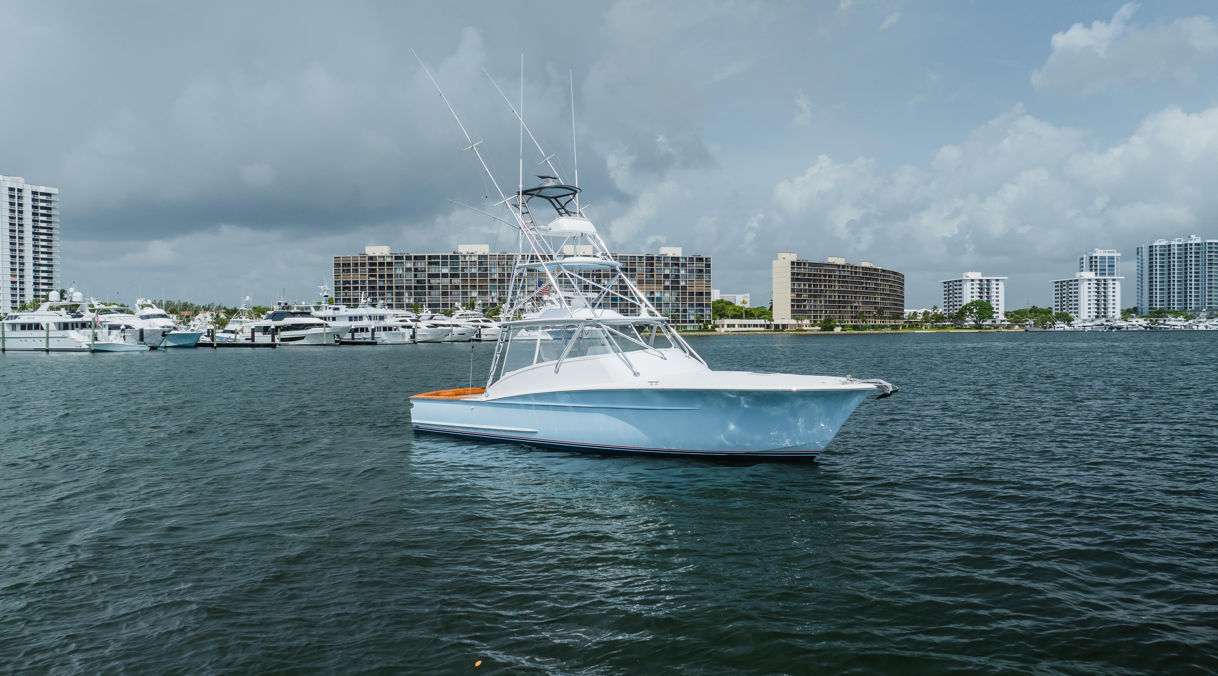 Custom Carolina Daniels Boatworks 42 Express Sportfish