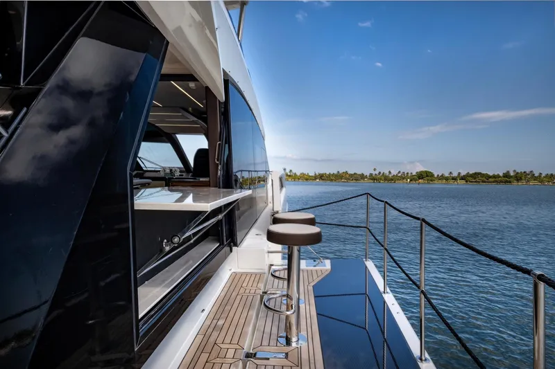 Gold Star Yacht Photos Pics Galeon 640 Fly 2020 yacht with sleek deck and ocean view.