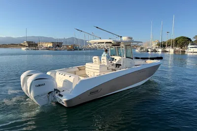 2010 Boston Whaler 320 Outrage