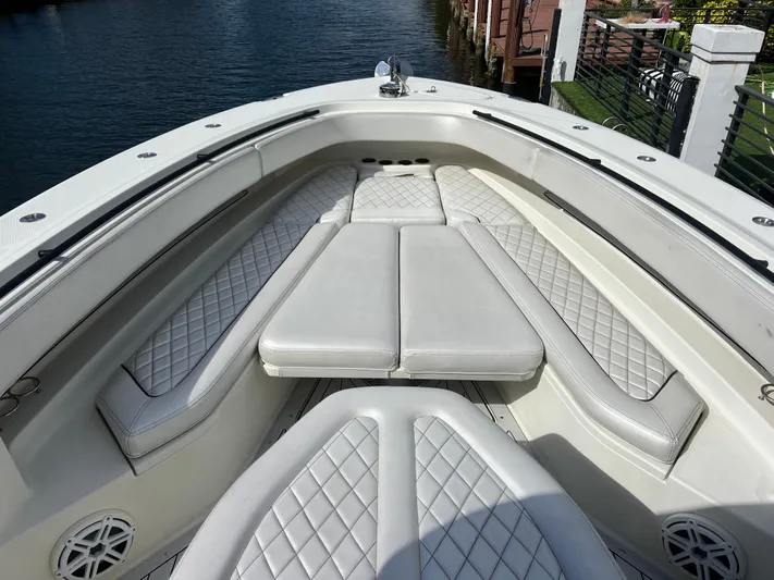 Yacht Photos Pics 2017 Hydra-Sports 4200 Siesta boat with luxurious white seating and diamond stitching.