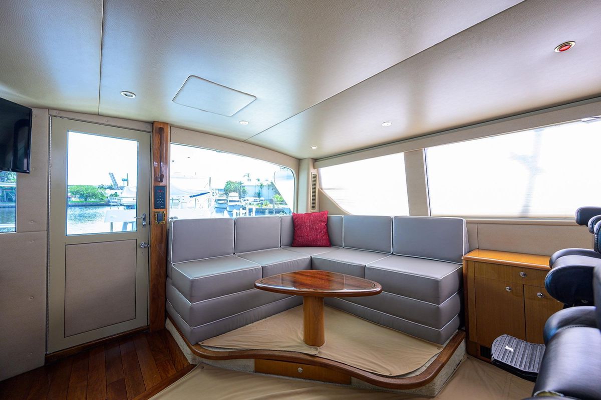 2001 Viking 65 