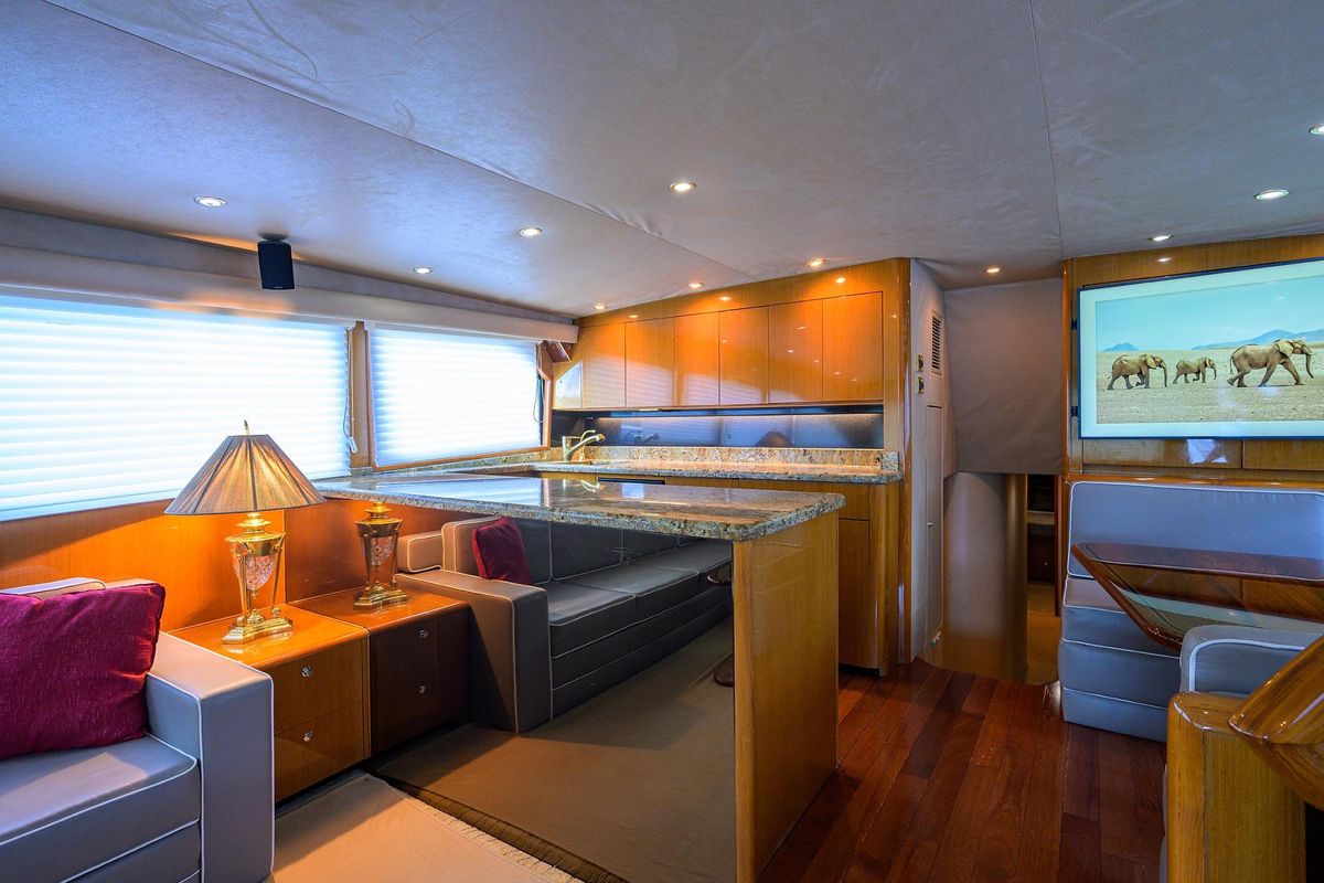 2001 Viking 65 