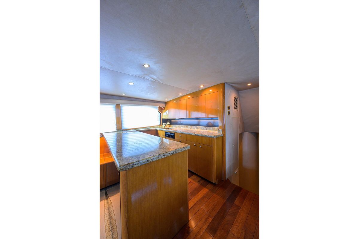 2001 Viking 65 