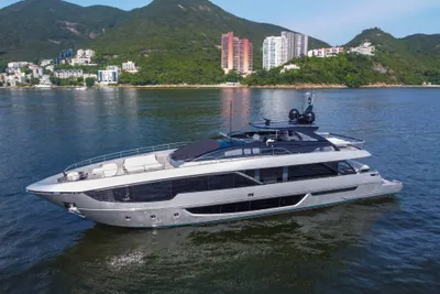 Riva 102' Corsaro