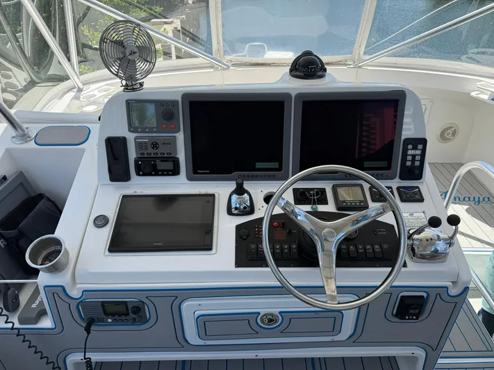 Amaya Yacht Photos Pics 