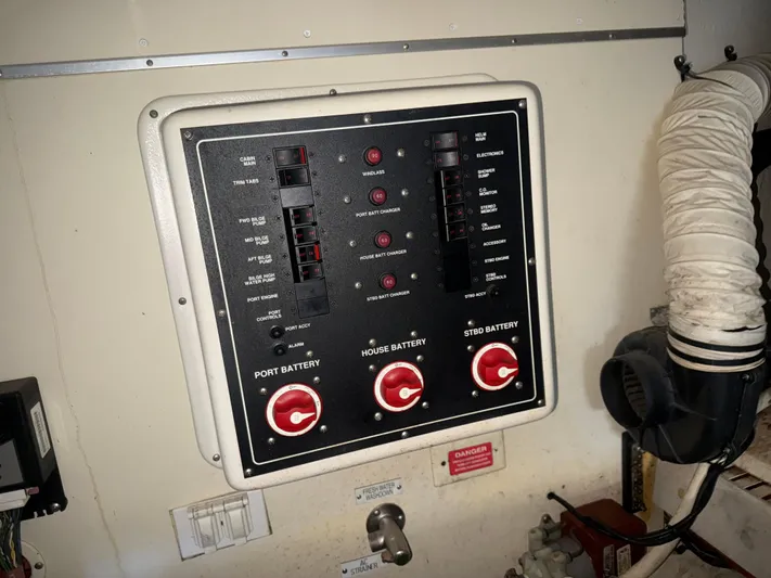 Amaya Yacht Photos Pics 