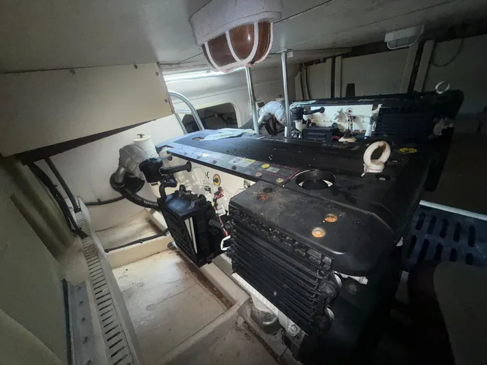 Amaya Yacht Photos Pics 