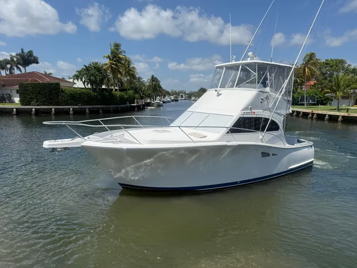 Amaya Yacht Photos Pics 