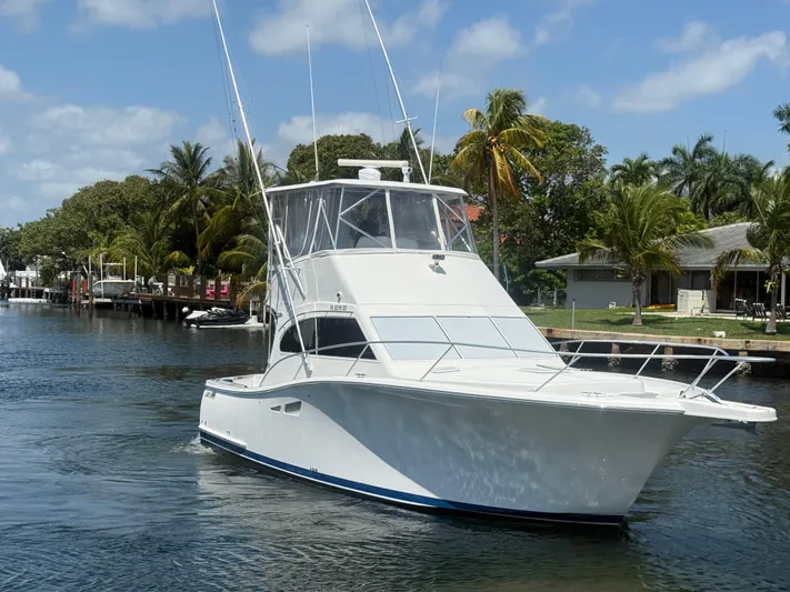 Amaya Yacht Photos Pics 