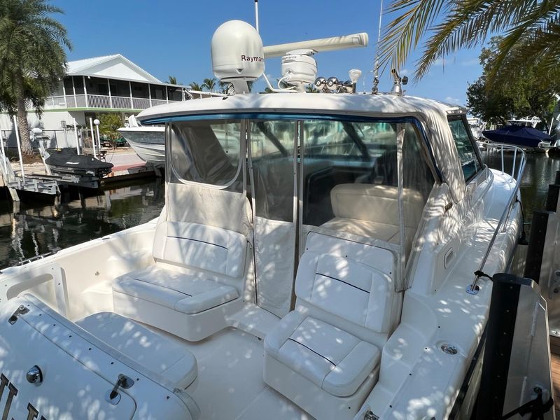 2005 Tiara Yachts 3600 Sovran