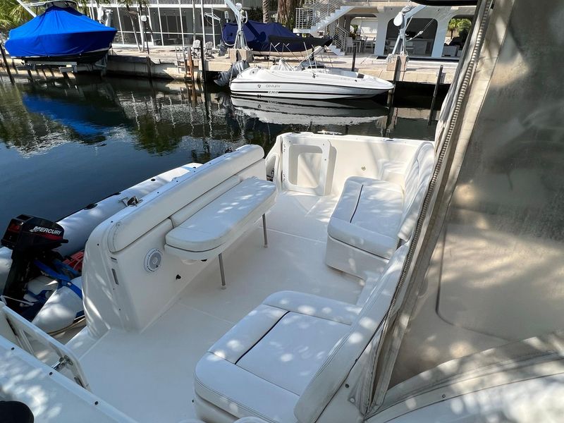 2005 Tiara Yachts 3600 Sovran