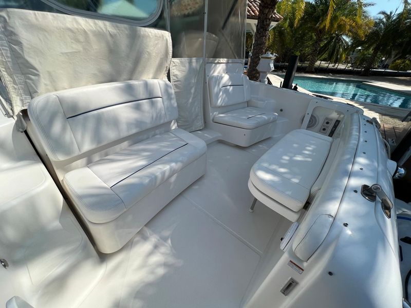 2005 Tiara Yachts 3600 Sovran