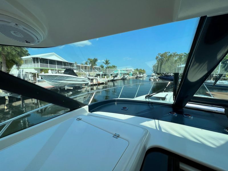 2005 Tiara Yachts 3600 Sovran