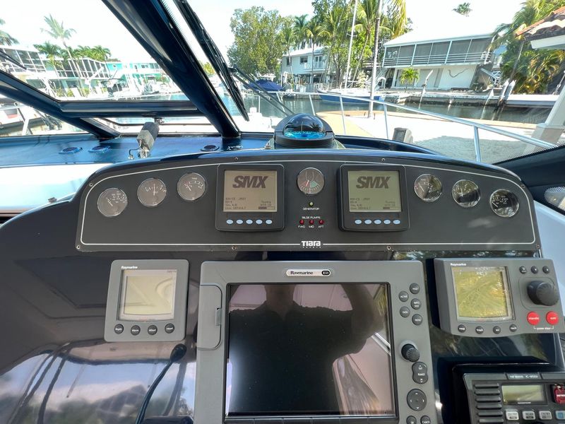 2005 Tiara Yachts 3600 Sovran