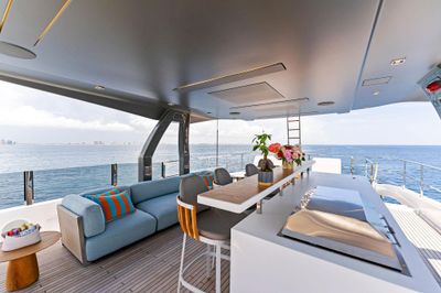 Yacht