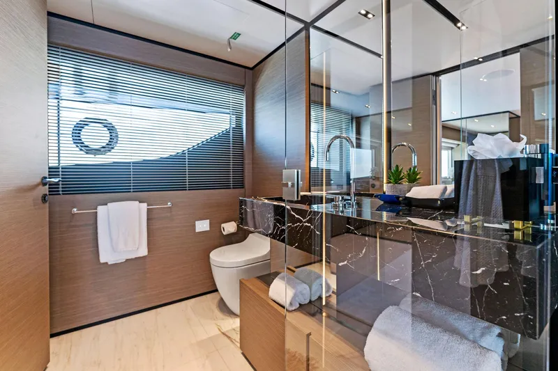 Double Up Yacht Photos Pics 