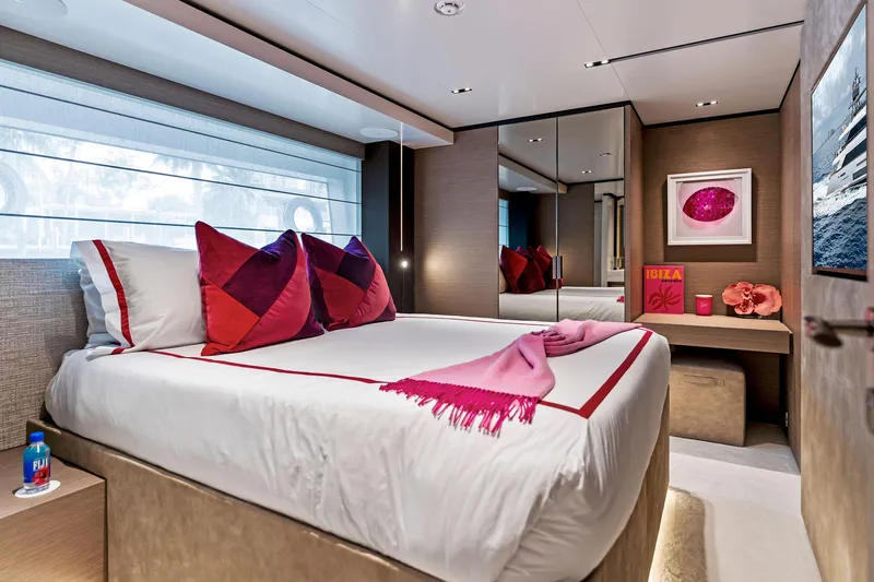 Double Up Yacht Photos Pics 