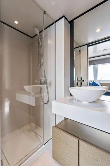 Double Up Yacht Photos Pics 