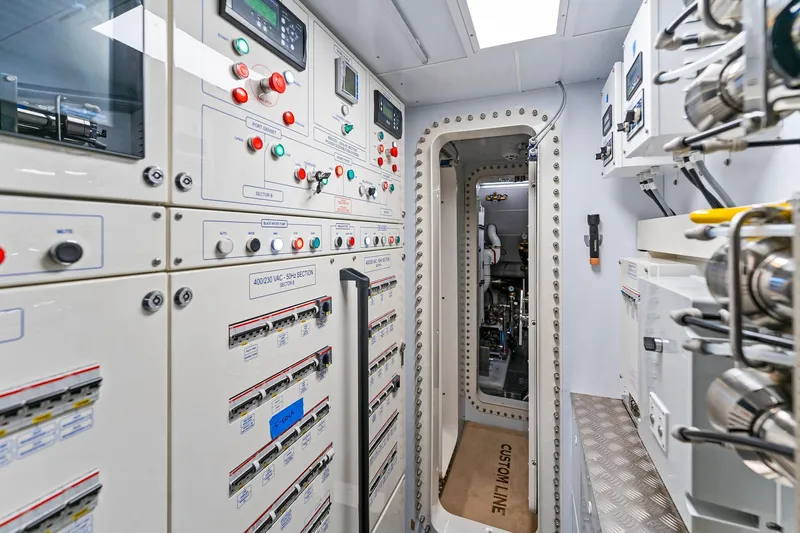 Double Up Yacht Photos Pics 