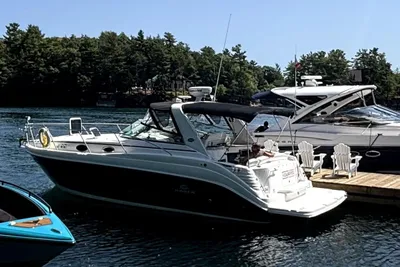 Rinker Fiesta Vee 342