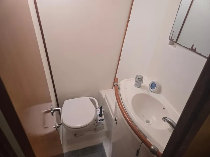 2nd Wind Yacht Photos Pics 