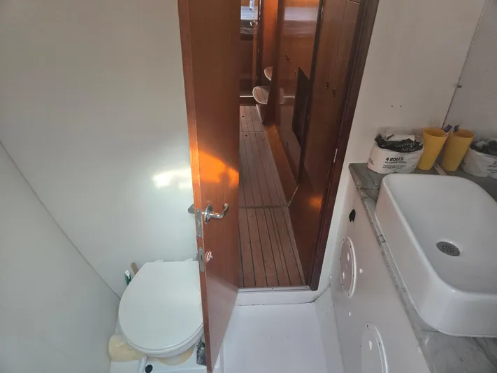 2nd Wind Yacht Photos Pics 